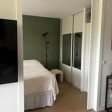 T2 Vue Dégagée Proche Cannes